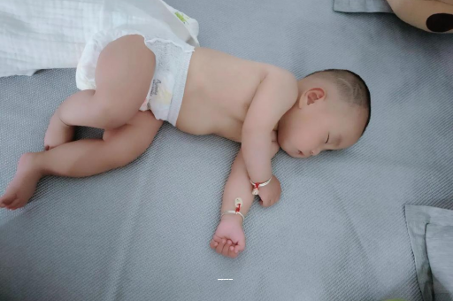 宜春三个月宝宝发育标准